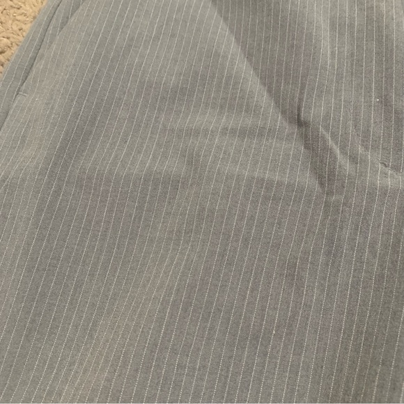 NWT Briggs New York Petite Pinstripe Pants 10P - Picture 4 of 10